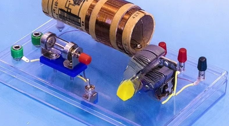 Science Hobbyist - 140 Bobinli Hava Değişken Kapasitör Retro